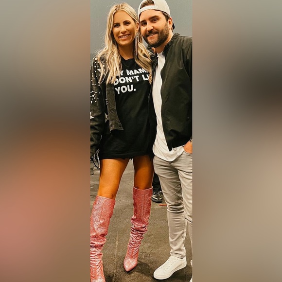 Brand New Justin Bieber tee 🎶 - Picture 2 of 4